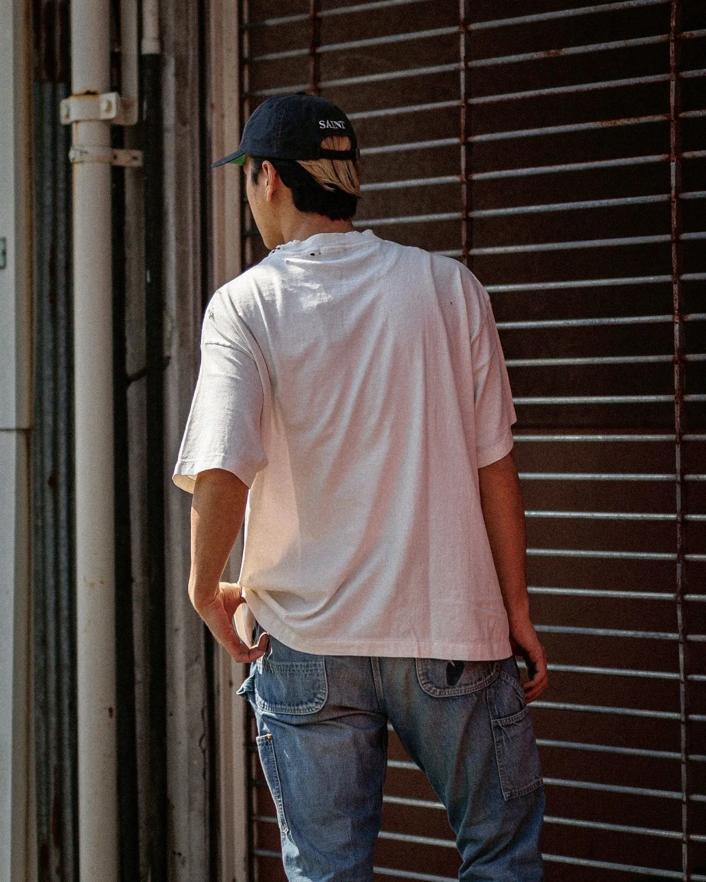 SAINT Mxxxxxx 25SS LOVE_SS TEE/WHT LOVE little sun destroyed washed distressed short sleeves off-white S-XL rainbow OE yarn original version consistent tube woven side seam fabric re-washed distressed craftsmanship of cut and damaged holes hand-made graffiti splashed ink original consistent main mark/wash mark/little angel anti-counterfeiting mark